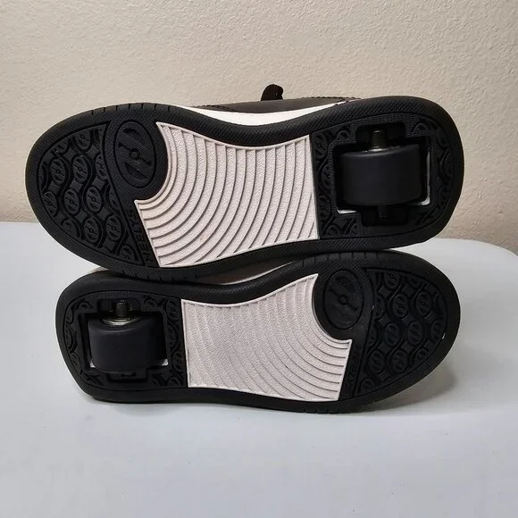Heelys Boys Kids Size 13 Black Low Top Lace Up Skate Shoes hes10449